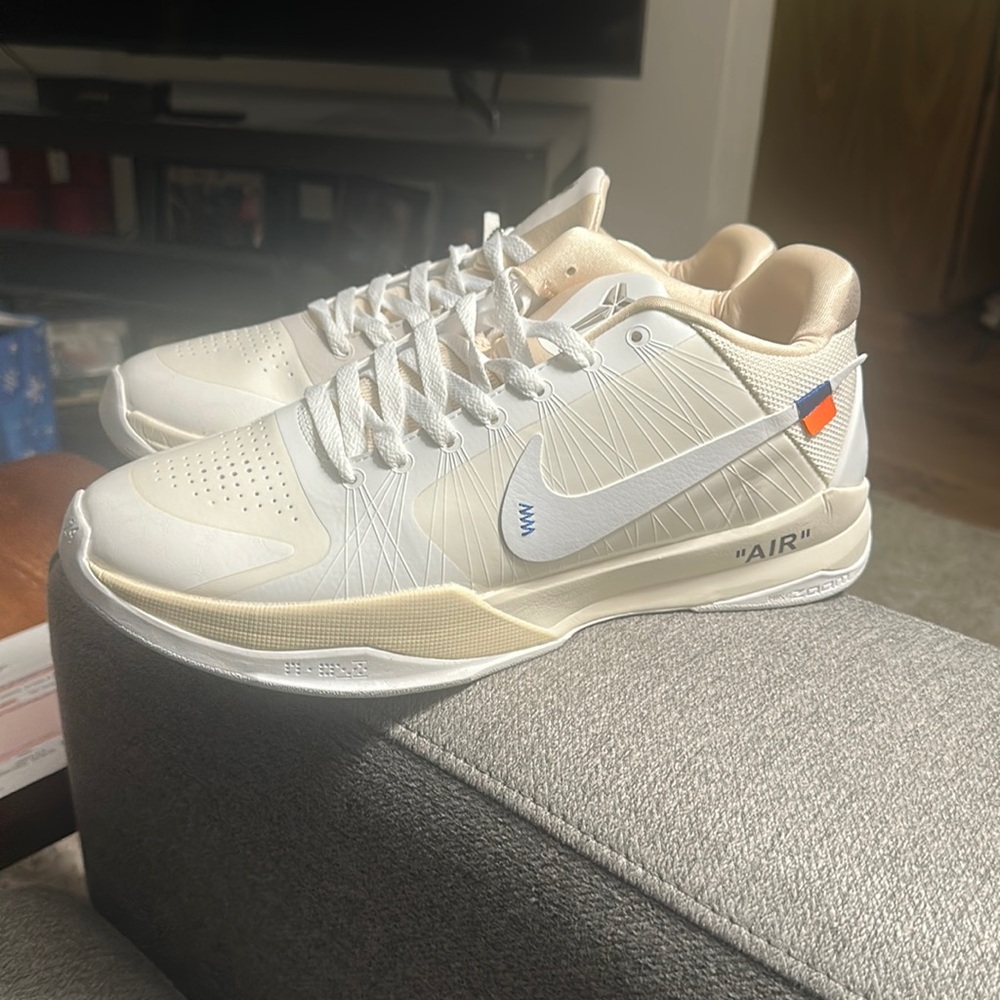 Kobe 5 Off White Mamba shoes